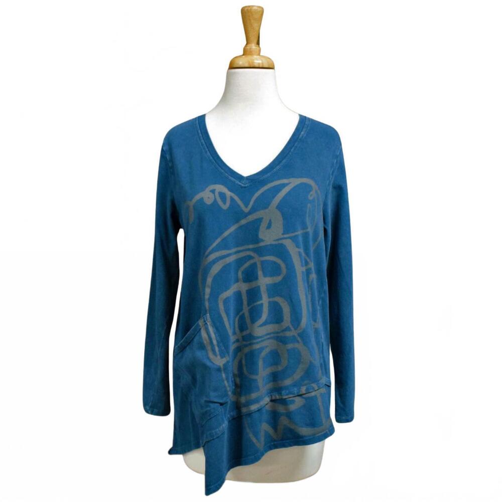 NEW INOAH women's v-neck top in prussian
